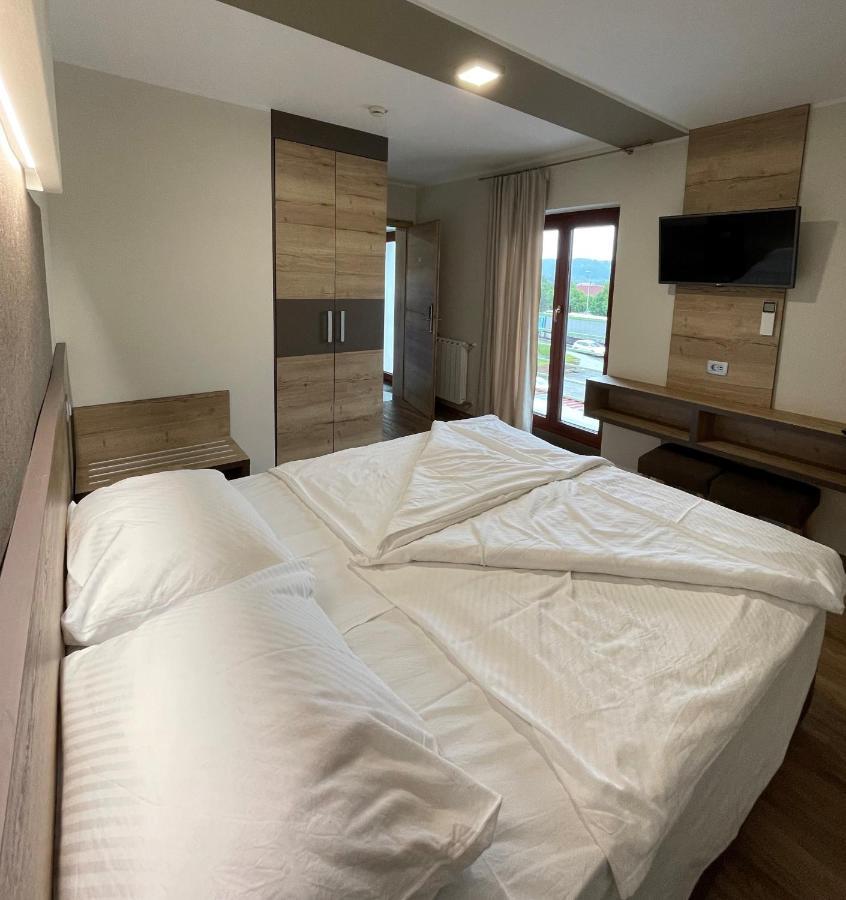 Hotel Roskar Potony Kültér fotó
