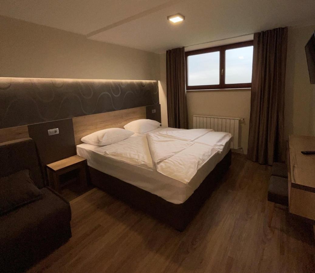 Hotel Roskar Potony Kültér fotó