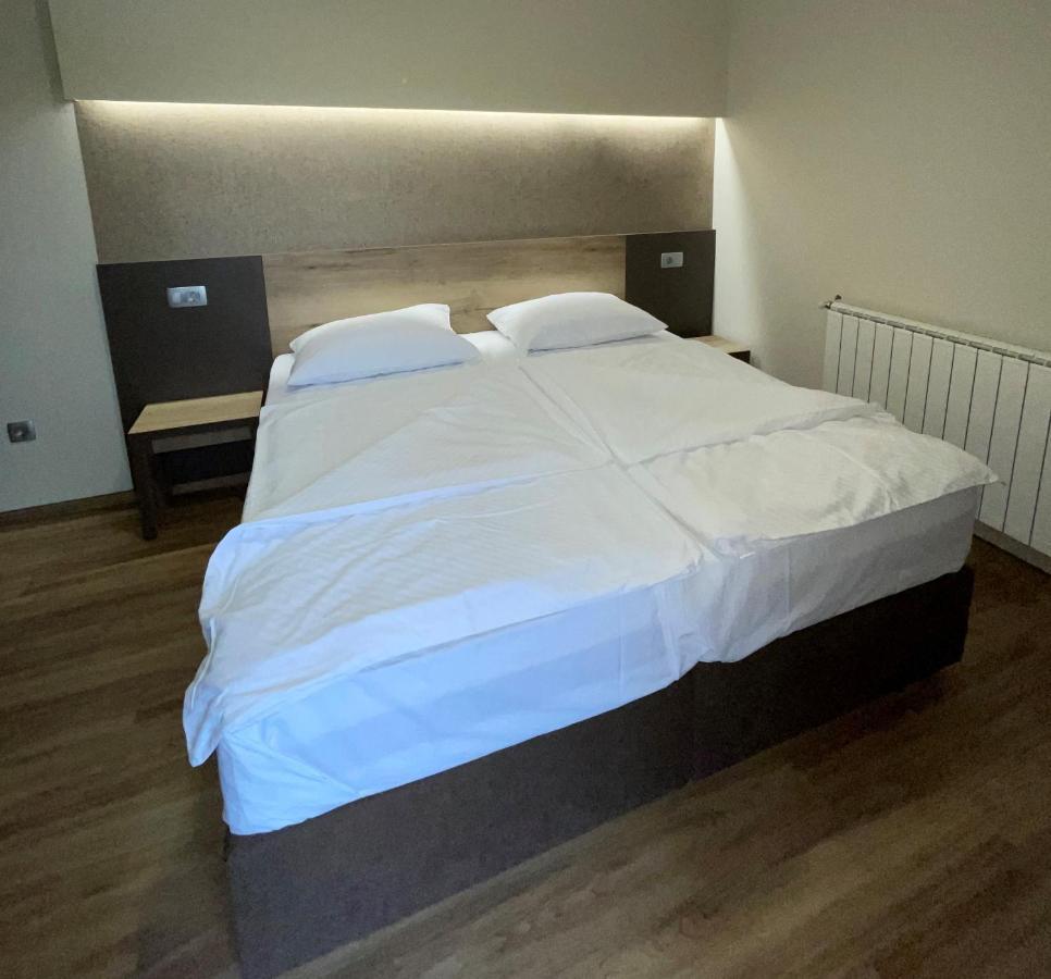 Hotel Roskar Potony Kültér fotó