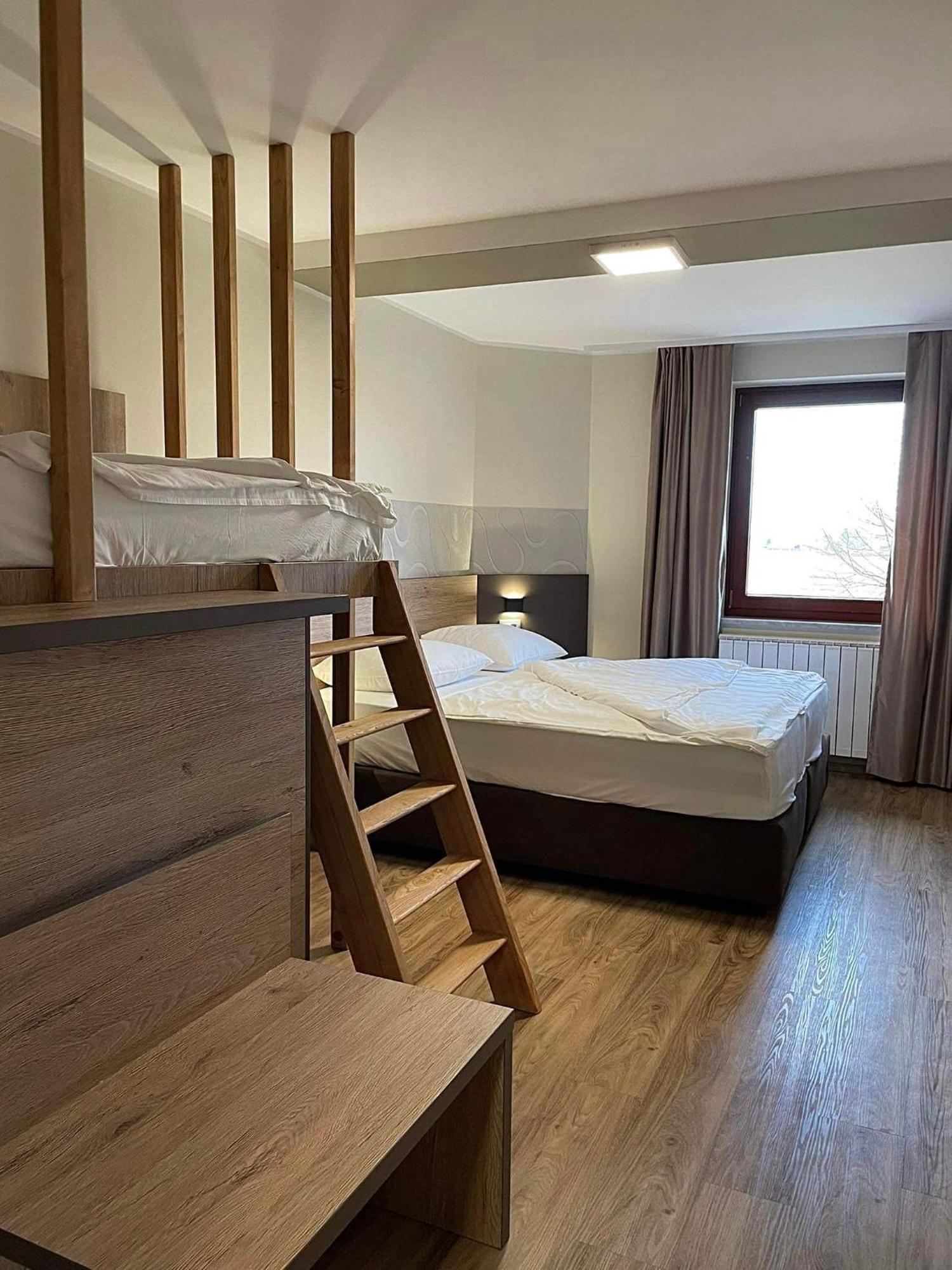 Hotel Roskar Potony Kültér fotó