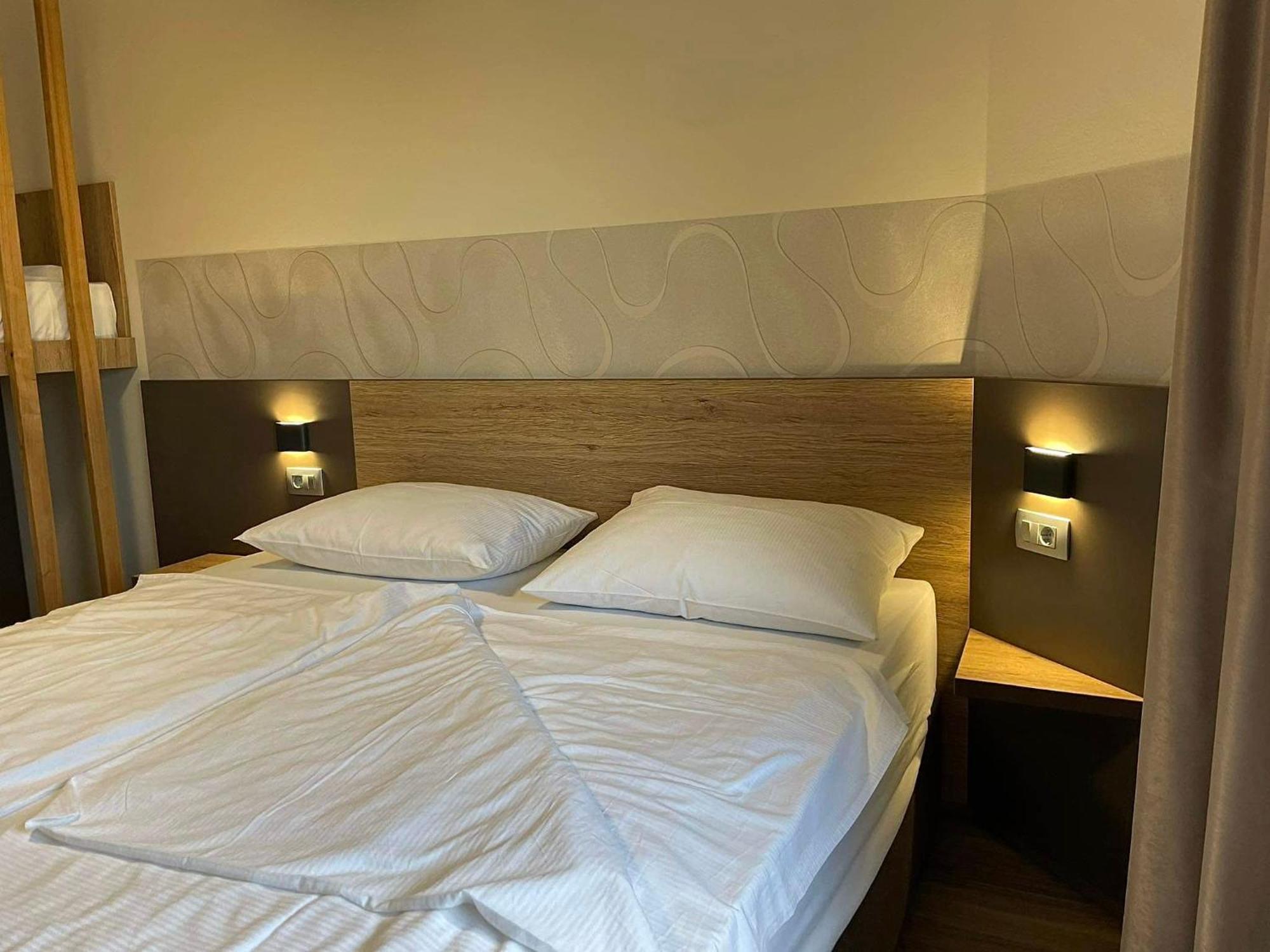 Hotel Roskar Potony Kültér fotó