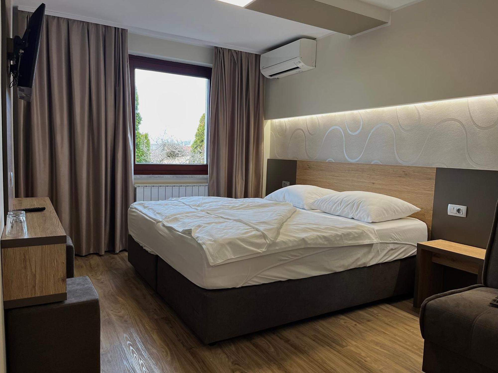 Hotel Roskar Potony Kültér fotó