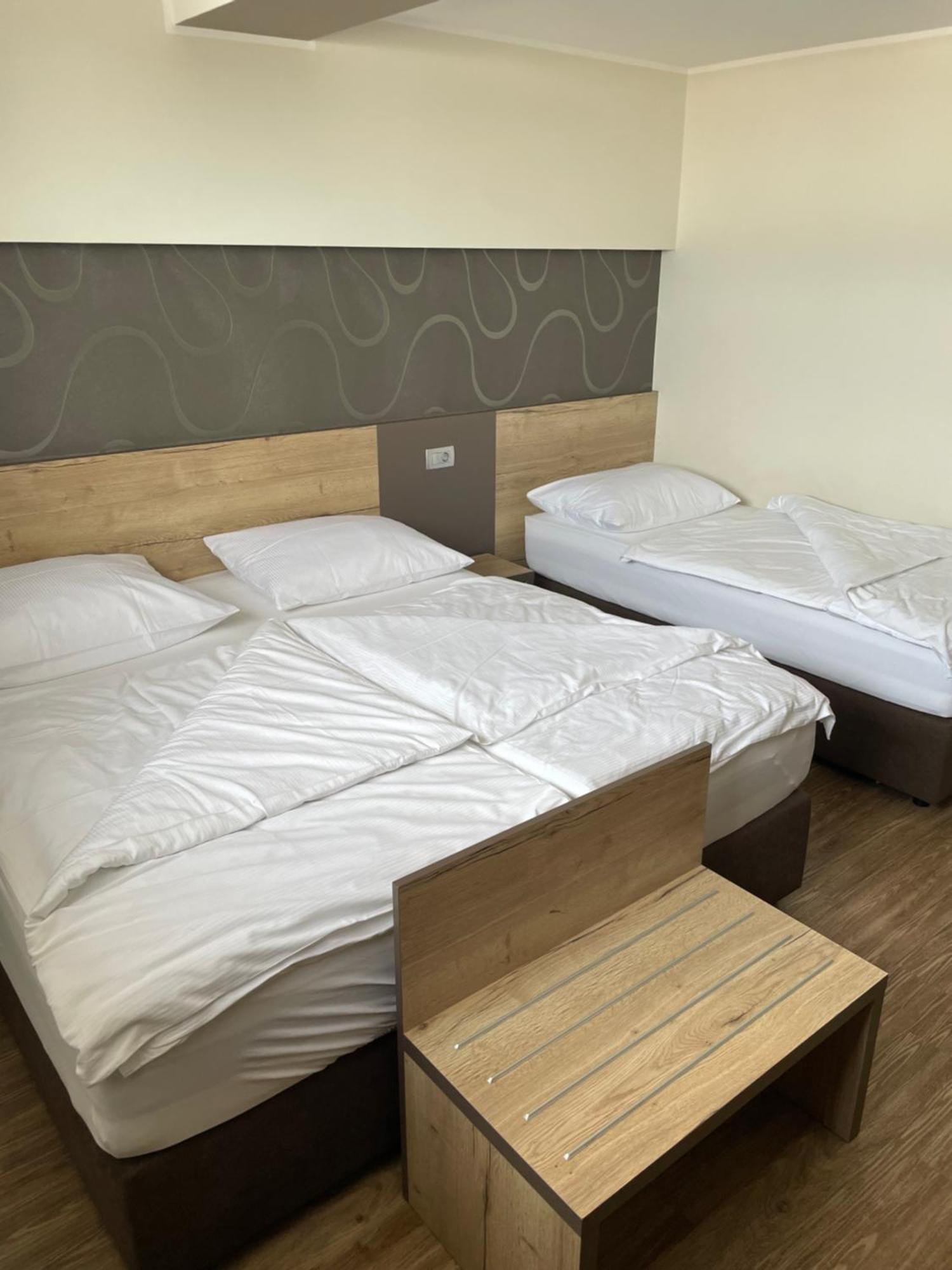 Hotel Roskar Potony Kültér fotó