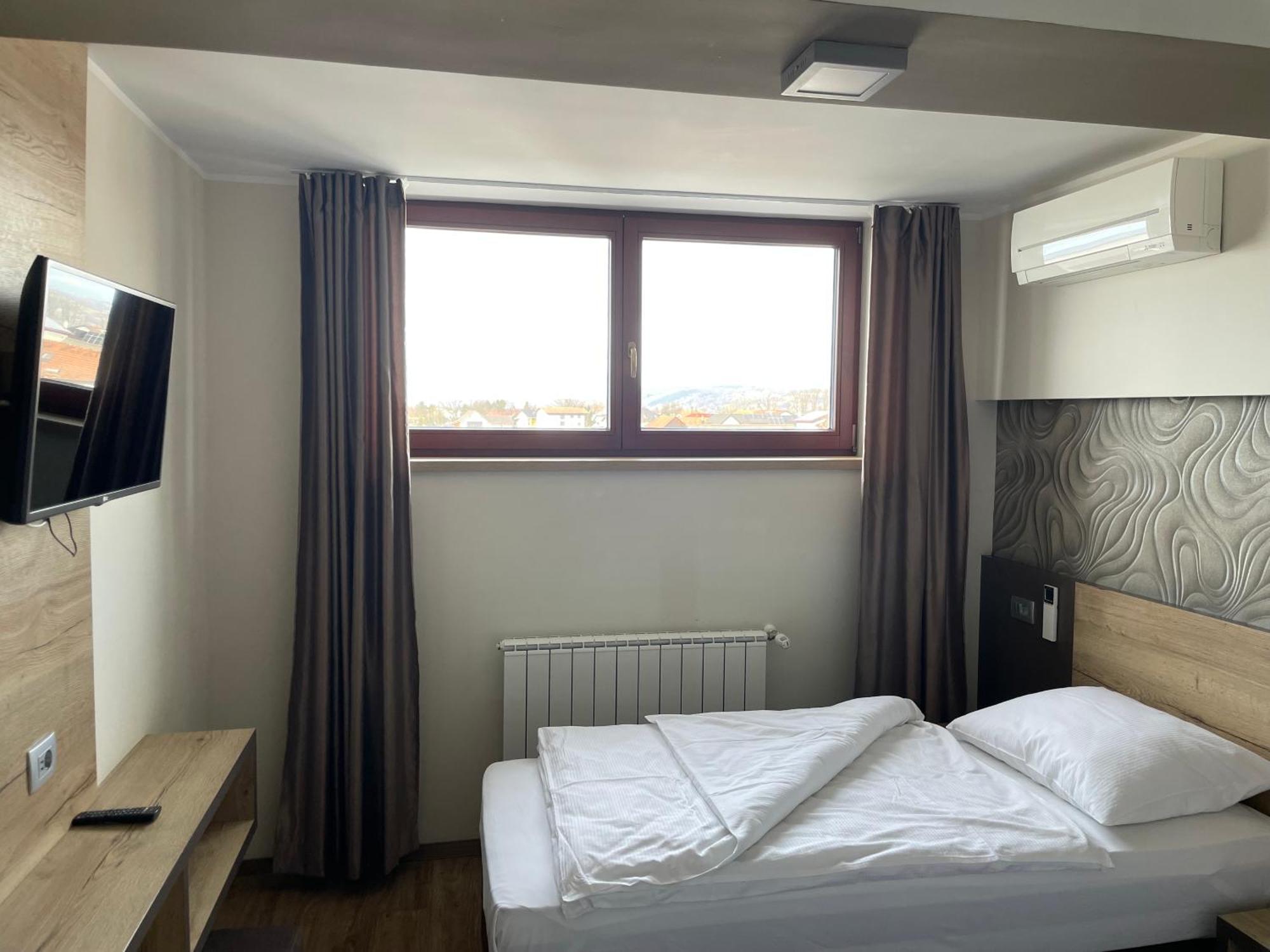 Hotel Roskar Potony Kültér fotó